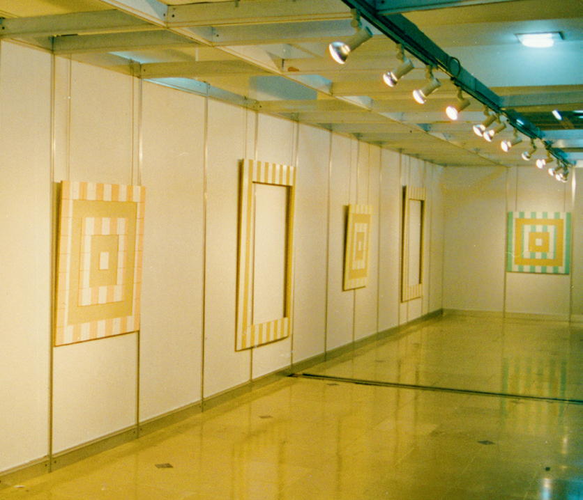 <BR>3rd stanbul Art Fair- Daniel Buren- 1993 - 1994