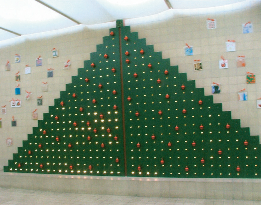 <BR>New Year Artist Tree- 2006 - 2007